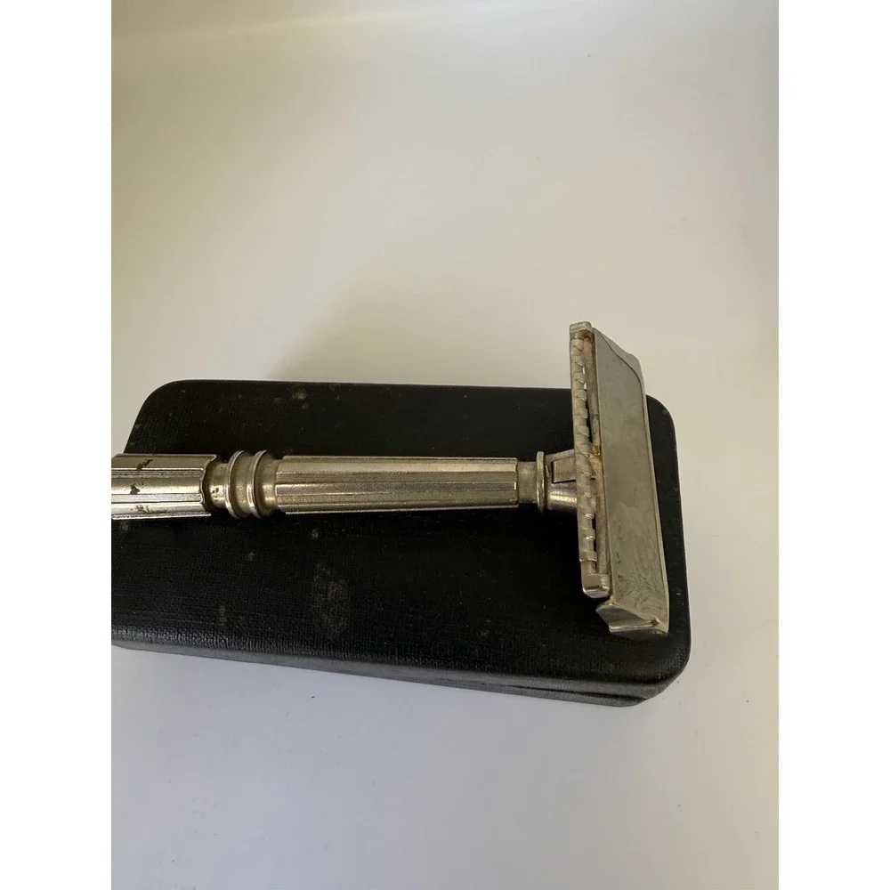 Vintage‎ GEM Micromatic Open Comb Safety Razor USA w Case Pat 1769280 Set